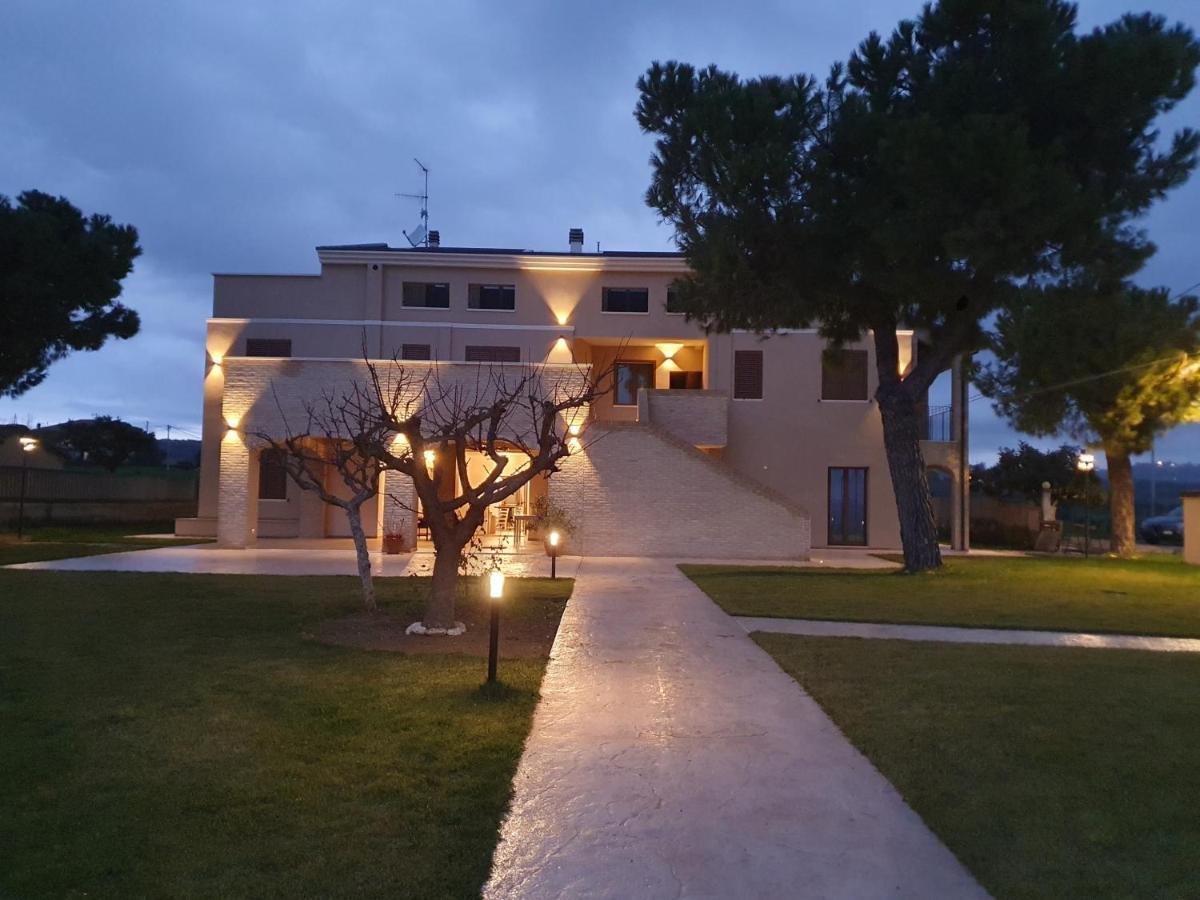 Casale Ferrantino Guest House Giulianova Exterior photo