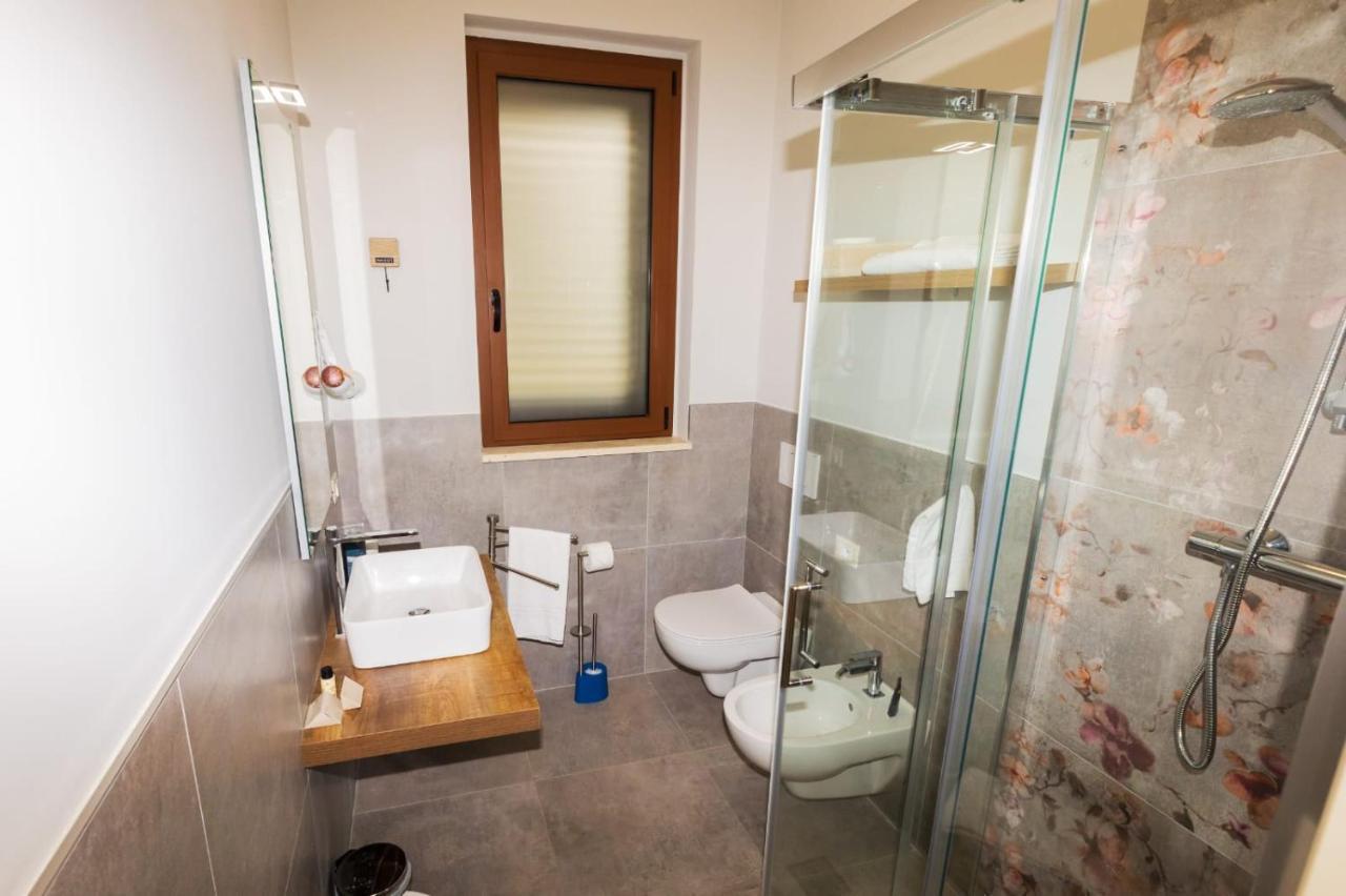 Casale Ferrantino Guest House Giulianova Exterior photo