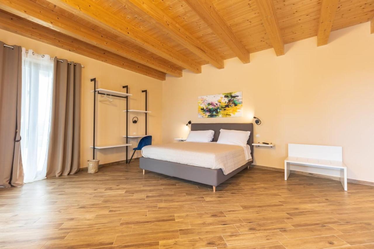 Casale Ferrantino Guest House Giulianova Exterior photo